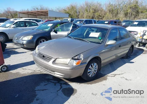 1999 Toyota Camry Le z USA, uszkodzony, nr VIN 4T1BG22K3XU442591